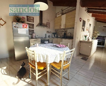 Foto Appartamento in Via F. Leale, Vercelli Centro di 45 m² con 1 locali