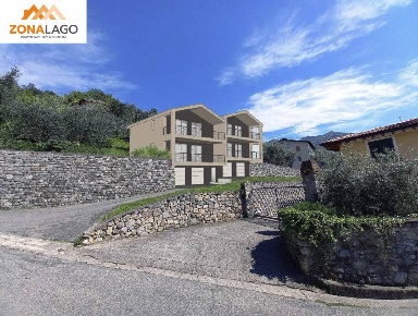 Foto Appartamento in via dosso, Sale Marasino Centro di 85 m² con 3 locali