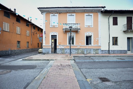 Foto Ufficio in VIA GUIBERT, Caselle Torinese Centro di 120 m² con 5 locali