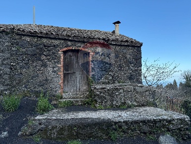 Foto Terreno agricolo in via linguaglossa, Sant'Alfio di 13609 m²
