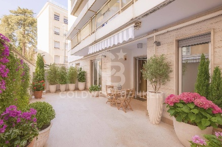 Foto Appartamento in Via Lovanio, Roma Pinciano - Villa Ada di 61 m²