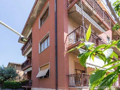 Foto Appartamento in Via Selva, Verona Quinzano di 95 m² con 5 locali