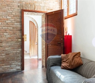 Foto Appartamento in Via Cavedone, Ferrara Centro Storico di 56 m²