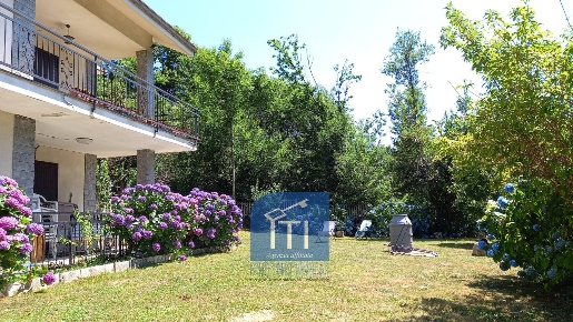 Foto Appartamento in Fraz. Navetta, Cuorgnè di 65 m² con 2 locali