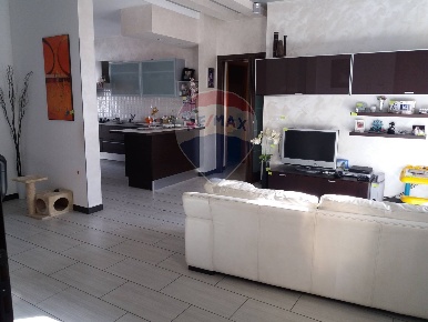 Foto Case semi ndipendenti a Pachino Centro di 98 m² con 6 locali