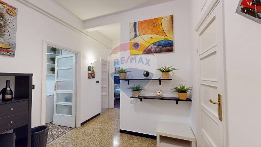 Foto Appartamento in Via Ardoino, Genova Sampierdarena di 67 m² in vendita