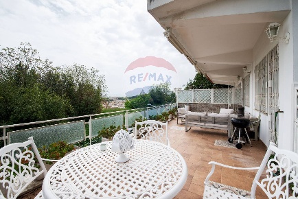 Foto Appartamento in Via Mario Turba, Roma Balduina di 190 m² con 6 locali