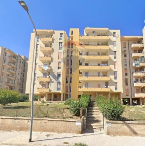 Foto Appartamento in via Paestum, Ragusa Croce - Selvaggio di 135 m²