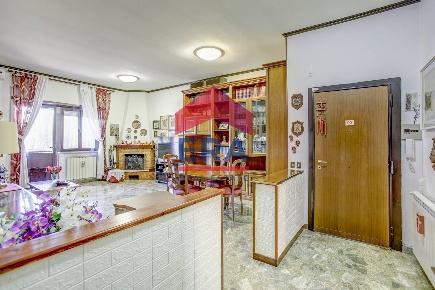 Foto Appartamento in Via Amos Cassioli, Roma Acilia di 145 m² con 4 locali