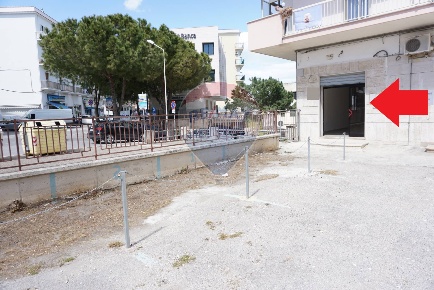 Foto Attività commerciale in Via Tommaseo, Vieste Centro di 60 m²