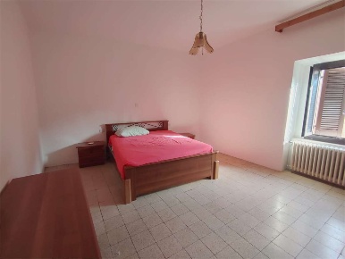 Foto Appartamento a Giano dell'Umbria di 80 m² con 4 locali in affitto