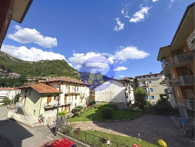 Foto Appartamento in via Don Giacomo Viscardi, San Pellegrino Terme Centro
