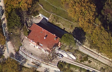 Foto Appartamento in Via Peschiera, Urbino Centro di 120 m² con 6 locali