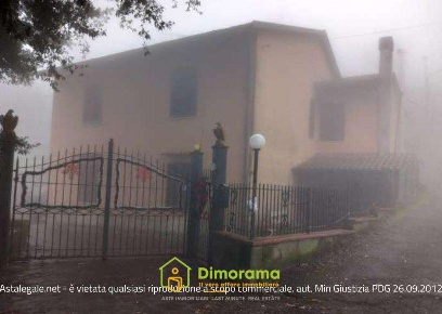 Foto Appartamento in Via DI MIGLIANA  259, Cantagallo di 107 m² in vendita