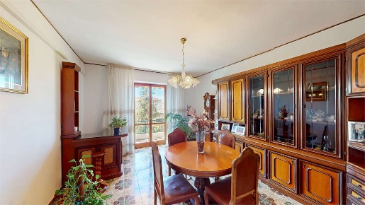 Foto Appartamento in via Trento 208, Osimo Centro di 120 m² con 5 locali