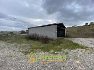 Foto Capannone industriale in Bagnoli s. antonio, Tarquinia Centro Storico