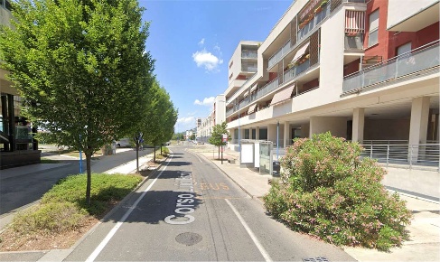 Foto Negozio in Corso Luigi Bazoli 79, Brescia San Polo Nuovo di 52 m²