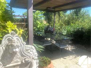 Foto Casa indipendente in Via delle Melocche  19, Quarrata Casini di 245 m²