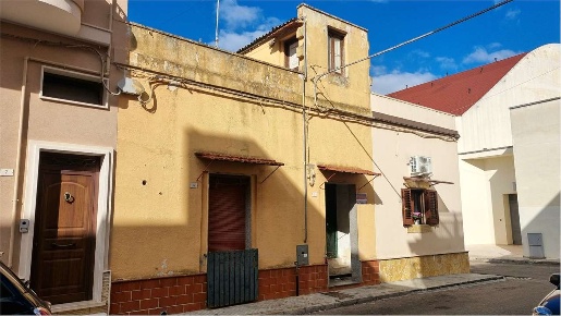 Foto Casa indipendente a Galatone di 80 m² con 4 locali in vendita