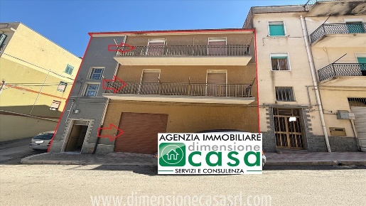 Foto Casa indipendente in via Rossini 43, San Cataldo di 220 m² in vendita