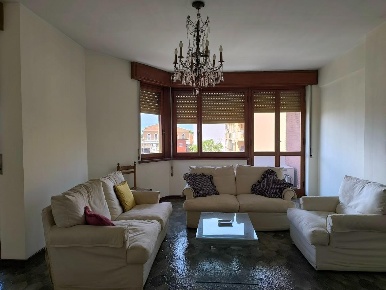 Foto Appartamento a Pisa Stazione Centrale di 130 m² con 5 locali