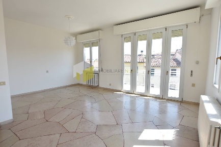 Foto Appartamento a Pisa Landi di 184 m² con 7 locali in affitto
