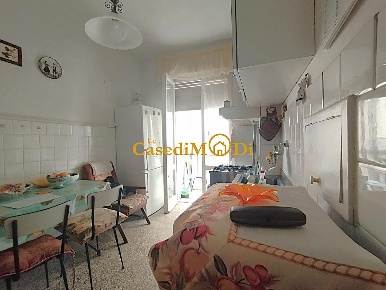 Foto Appartamento a Livorno Fabbricotti di 95 m² con 4 locali in vendita