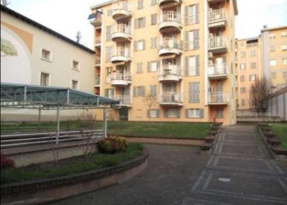 Foto Appartamento a Voghera Centro Storico di 97 m² con 4 locali in vendita