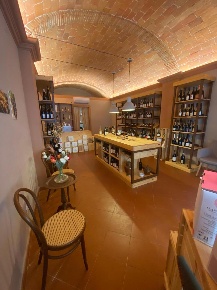 Foto Locale commerciale a Pisa Landi di 60 m² con 1 locali in affitto