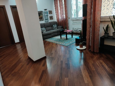 Foto Appartamento a Livorno Calzabigi di 90 m² con 4 locali in vendita
