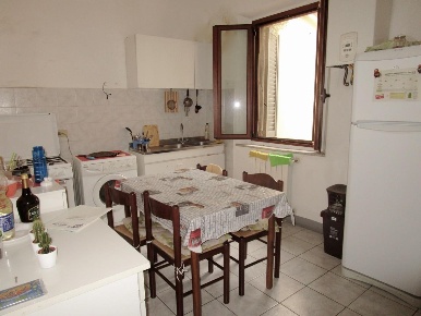 Foto Appartamento a Pisa Porta a Lucca di 90 m² con 5 locali in affitto
