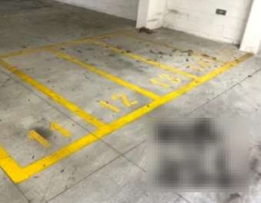Foto Box in Via Pietro Lianori, Bologna Bolognina di 4 m² con 1 locali