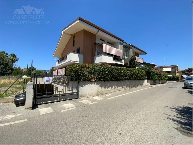 Foto Box in VIA PIERO MARINCELLI 89, Marino Santa Maria delle Mole di 17 m²