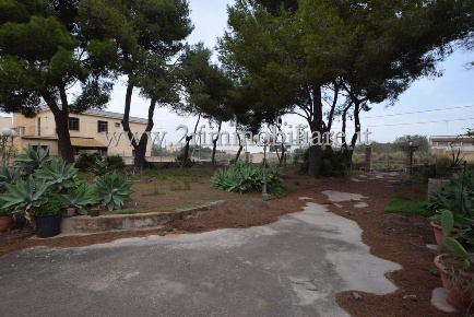 Foto Villa unifamiliare in Viale Africa, Mazara del Vallo di 400 m²