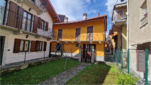 Foto Casa indipendente in via caprera 20, Gravellona Toce Centro di 105 m²