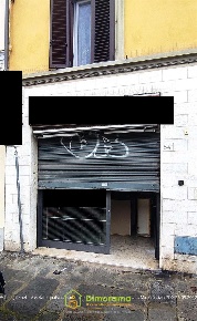 Foto Negozio in Via Frà Paolo Sarpi 54A, Firenze Mazzini - Oberdan di 80 m²