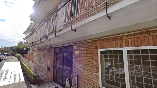 Foto Appartamento in Via Montefiorino 11, Roma Labaro di 68 m² con 2 locali