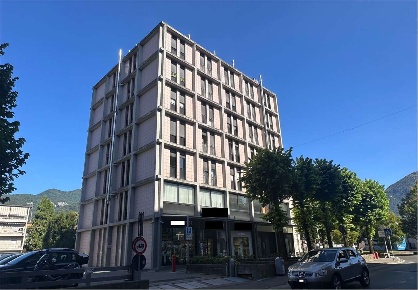 Foto Appartamento in PIAZZA PADANIA  1, Erba Centro di 130 m² con 4 locali