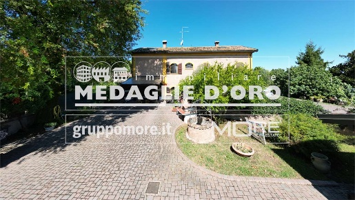 Foto Appartamento in Strada Grande 140, Modena San Damaso di 274 m²
