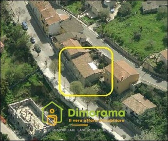 Foto Appartamento in Via Brigata Sassari  6, Muros di 174 m² con 7 locali