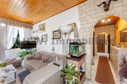 Foto Appartamento a Leggiuno di 110 m² con 3 locali in vendita