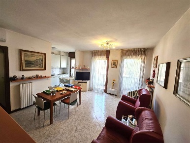 Foto Appartamento in vicolo basso acquar, Verona Zona Fiera di 113 m²