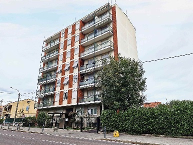 Foto Appartamento in VIa Cesare Battisti 15, Rovellasca di 85 m² in vendita