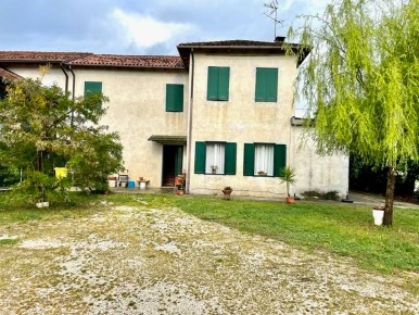 Foto Case semi ndipendenti in VIA RINASCIMENTO  256, Concordia Sagittaria