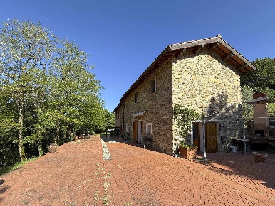 Foto Rustico a Vaglia di 186 m² con 8 locali in vendita
