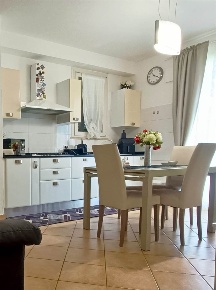 Foto Appartamento a Castellina Marittima di 66 m² con 4 locali in vendita