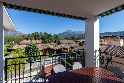 Foto Appartamento in via dei chiodi  8, Ivrea di 176 m² con 7 locali