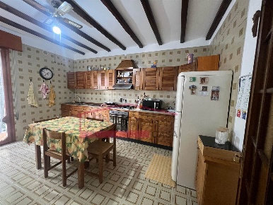 Foto Villa bifamiliare a Mogliano Veneto Centro di 195 m² con 7 locali
