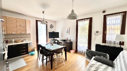 Foto Appartamento in Mascagni 1, Mirano Mirano Paese di 75 m² con 3 locali