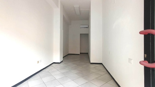 Foto Negozio a Pistoia Stadio di 20 m² con 1 locali in affitto
